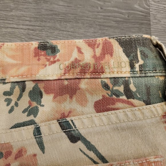 Floral Low Rise Jeans - Picture 4 of 8